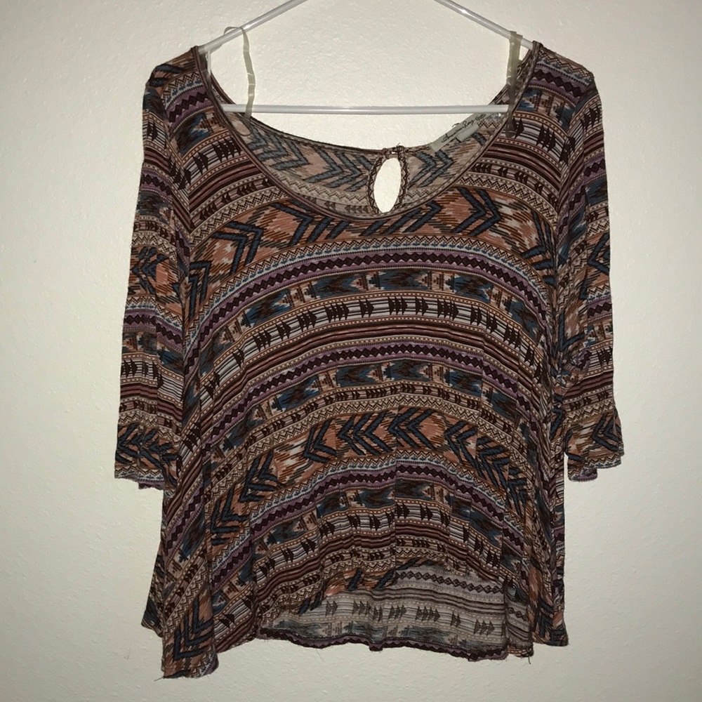Aztec pattern tank